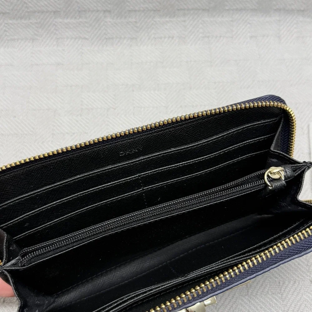 DKNY‎ Wallet Womens One Size Blue Leather Zip Around Logo Credit Card Organizer